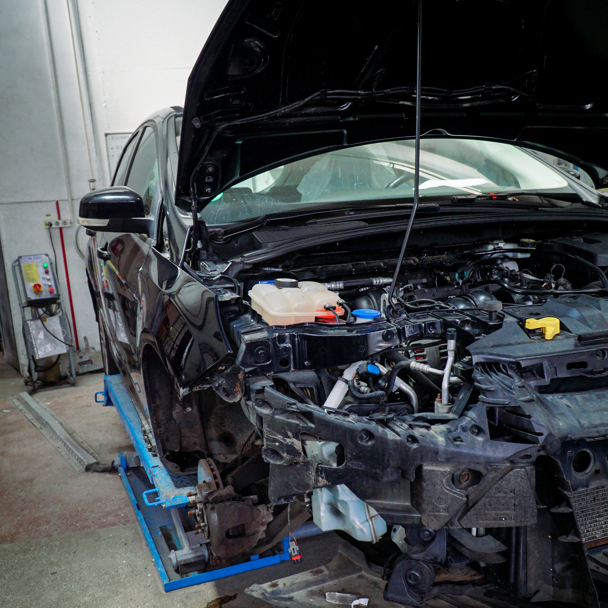 vopsitorie-auto-atelier-de-vopsitorie-auto-servic-de-vopsitorie-auto-centru-de-vopsitorie-auto-tinchigerie-auto-atelier-de-tinchigerie-auto-service-de-tinchigerie-auto-atelier-de-reparatii-caroserie-auto-parbrize-geamuri-frontale-geamuri-parbriz-parbrilele-masinii-bare-de-protectie-auto-grilaje-de-protectie-bare-de-siguranta-bare-de-protectie-pentru-caroserie-dosare-de-dauna-fise-de-dauna-cereri-de-despagubire-documente-de-dauna-rapoarte-de-dauna-formulare-de-dauna-constatare-auto-evaluare-auto-expertiza-auto-verificare-auto-inspectare-auto-raport-de-constatare-auto
